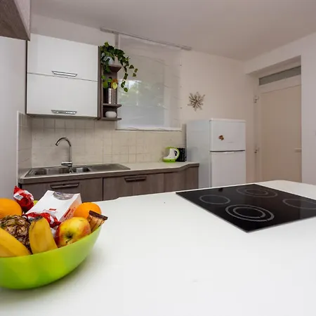 Apartman Ra