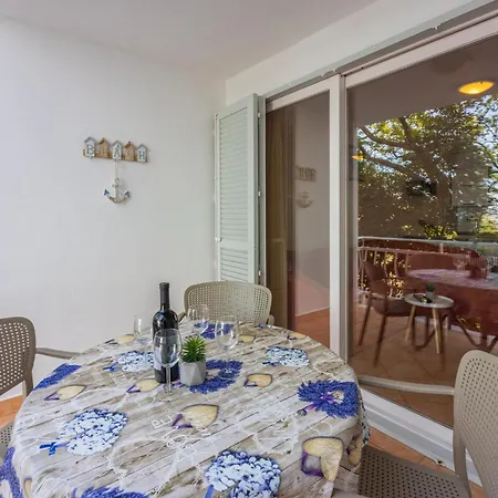 Apartman Ra